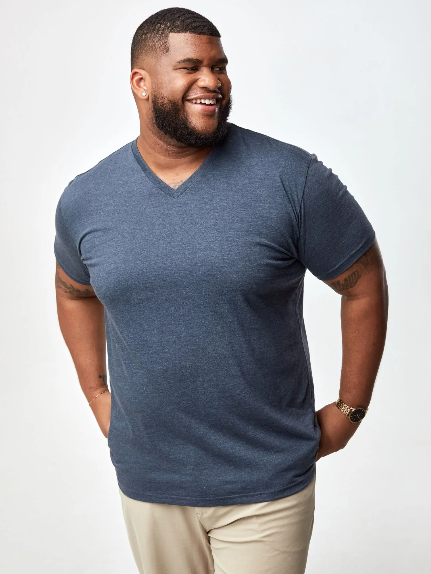 Navy V-Neck - Image 5