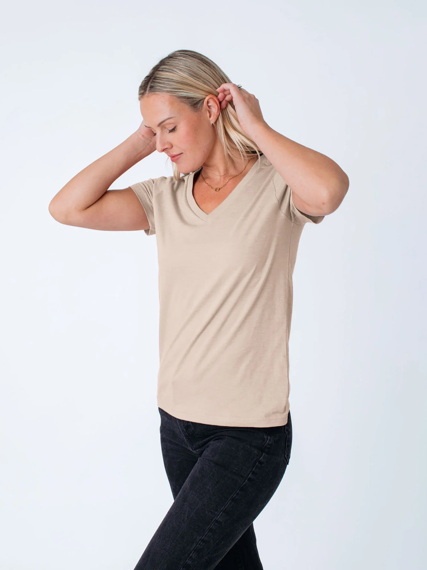 Women's Desert V-Neck - Image 3